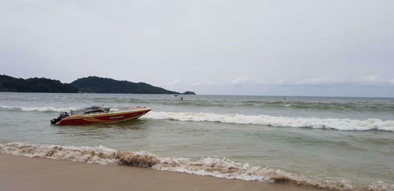 Baan Thai Beach Side Residence Patong Exterior photo